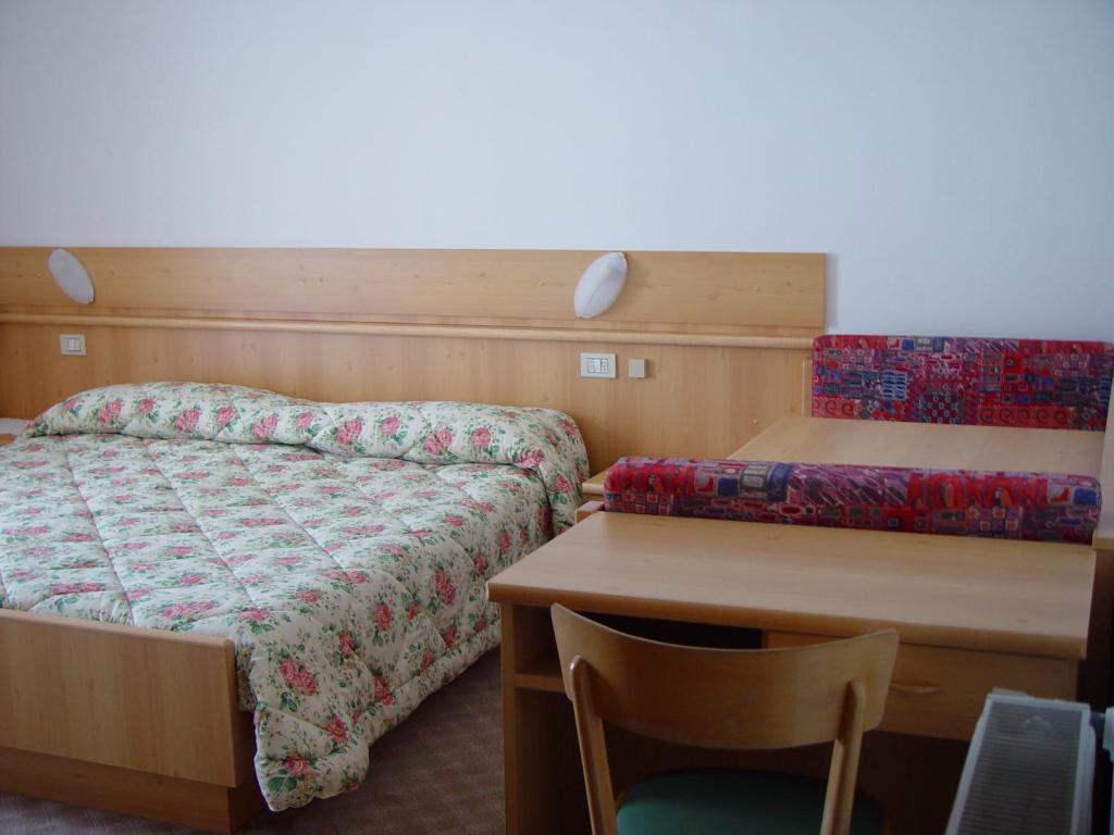 DOLOMITI appart&rooms Varena Chambre photo